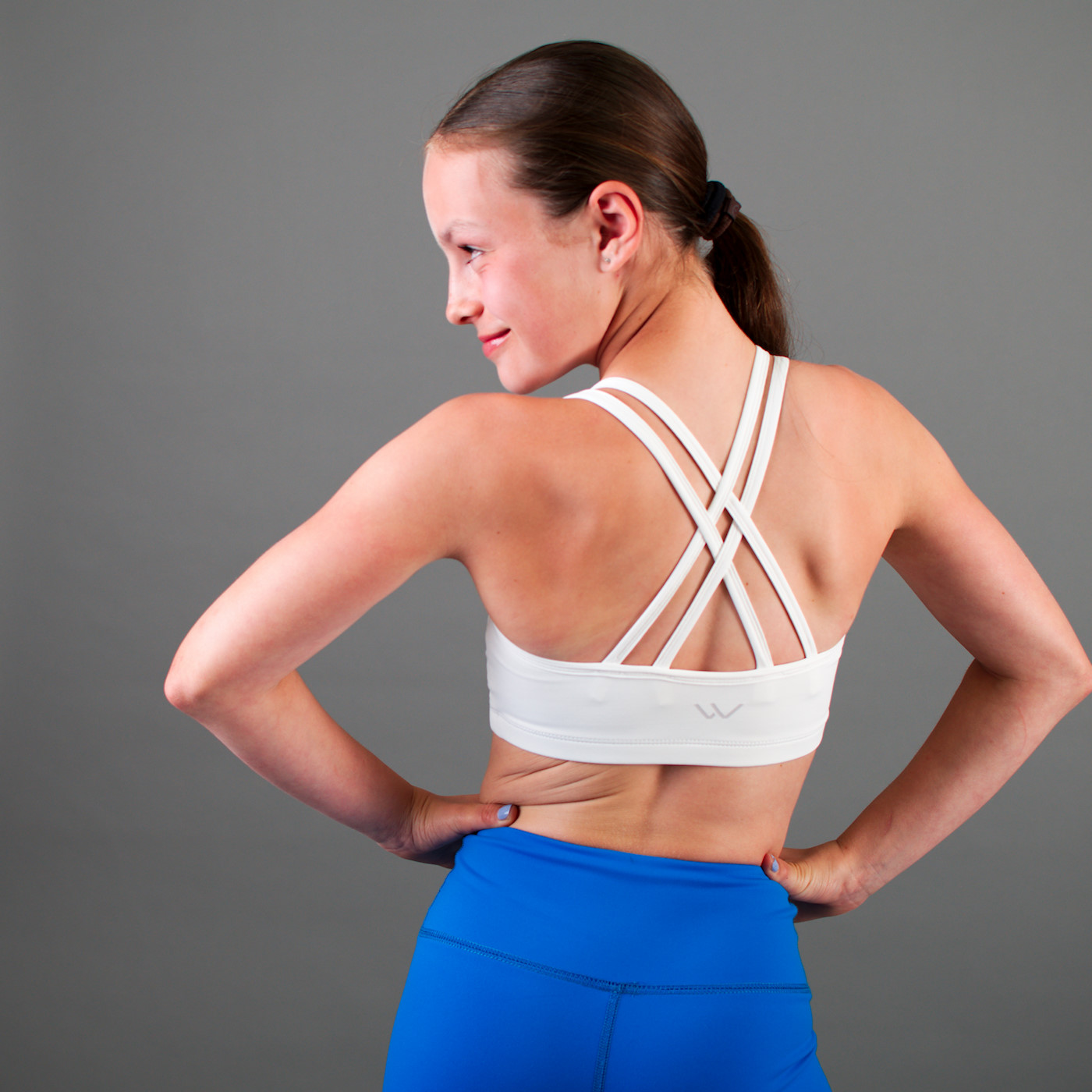 Vêtement Création Wissa fait 100% au Québec : Brassière sport blanc