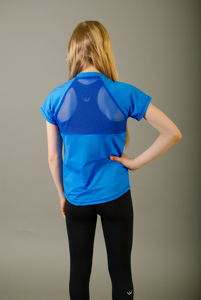 Vêtement Création Wissa fait 100% au Québec : T-Shirt bleu royal - Dos filet