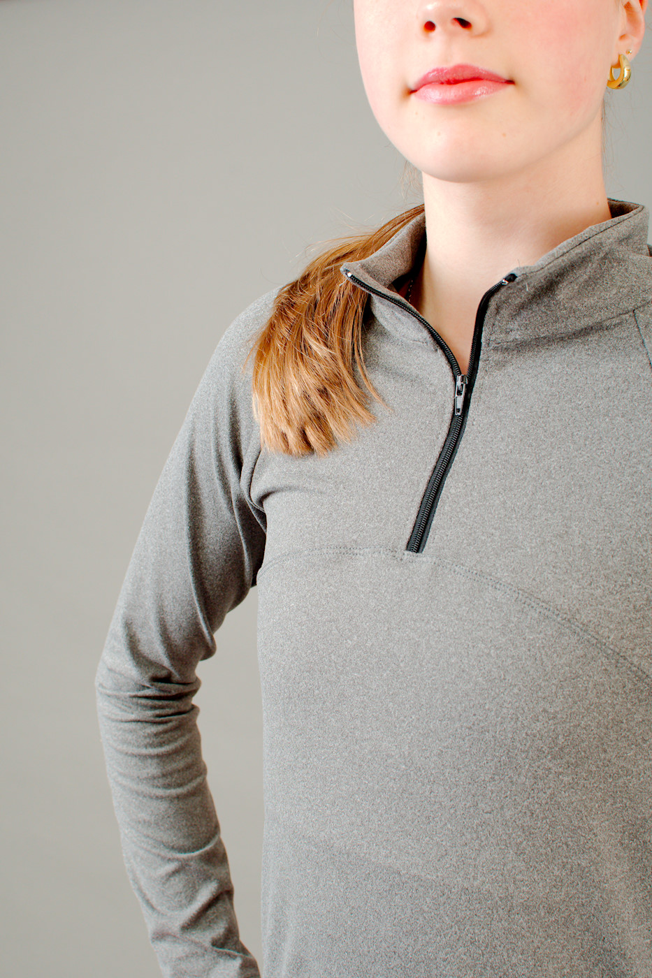 Vêtement Création Wissa fait 100% au Québec : Demi-zip gris