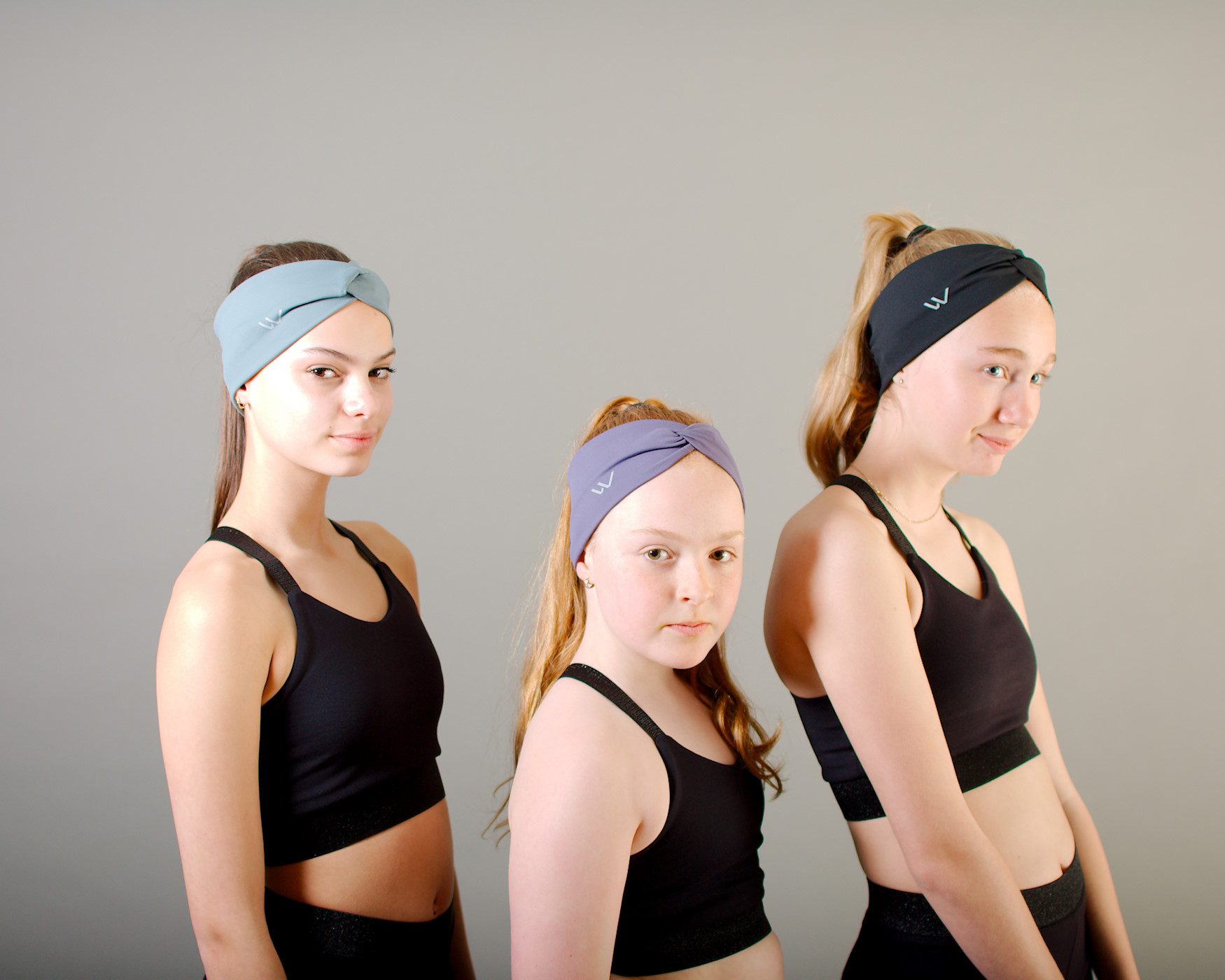 Vêtement Création Wissa fait 100% au Québec : Bandeau twist sauge