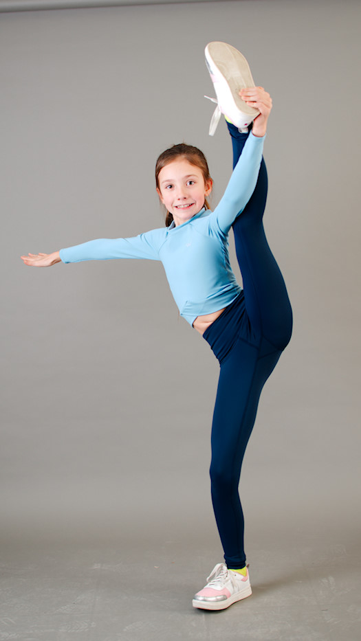 Vêtement Création Wissa fait 100% au Québec : Manche longue bleu ajusté