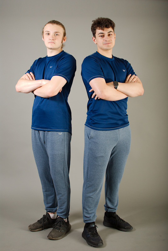 Vêtement Création Wissa fait 100% au Québec : T-shirt d'entraînement bleu à réflexion